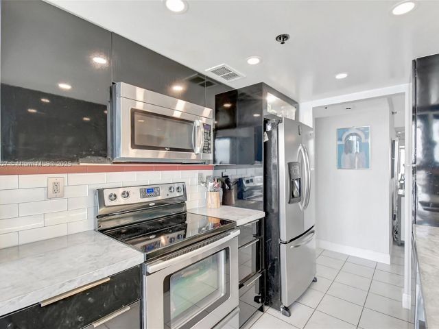 Apartment for sale  Unit #2212 - photo 6232220