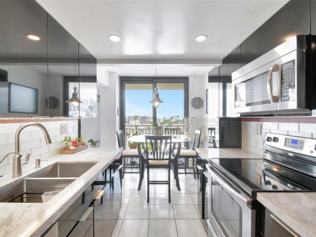 Apartment for sale  Unit #2212 - photo 6232222