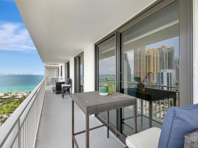 Apartment for sale  Unit #2212 - photo 6232224