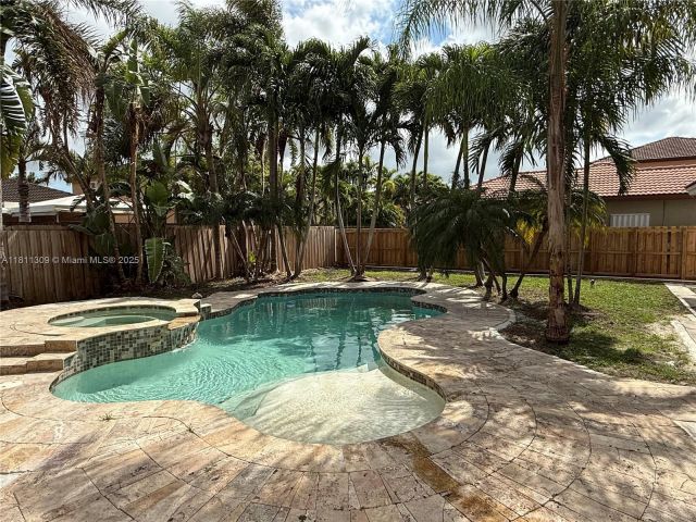 Home for sale at 4157 NE 14th St - photo 6085290