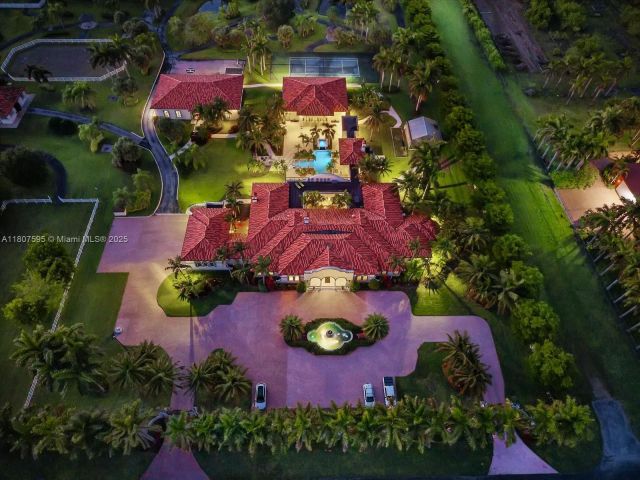 Home for sale at 18451 SW 158th St - photo 6113561