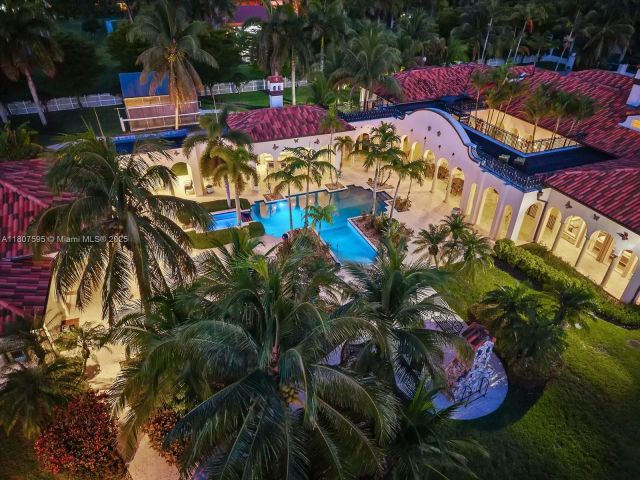 Home for sale at 18451 SW 158th St - photo 6113562