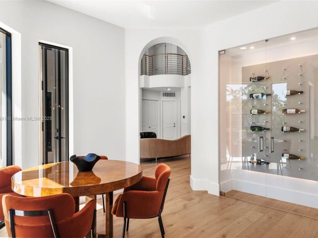 Home for sale at 324 Coconut Isle Dr - photo 6088594