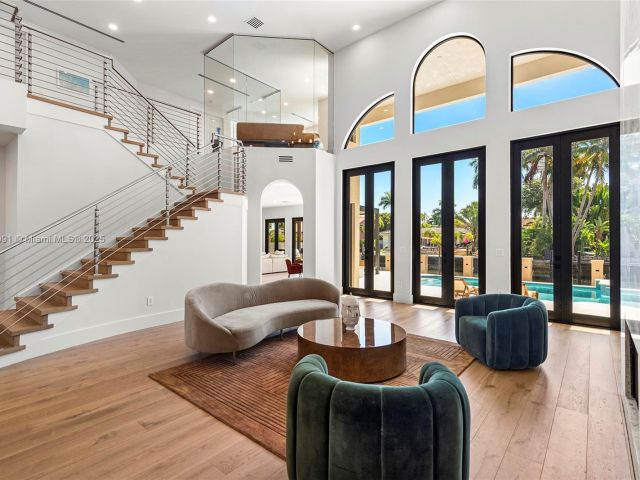 Home for sale at 324 Coconut Isle Dr - photo 6088595