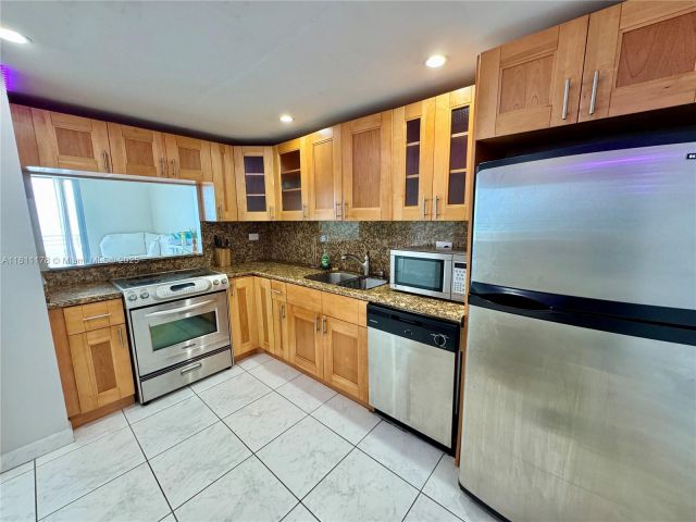 Apartment for sale  Unit #6E - photo 6085597