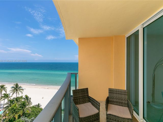 1-bedroom condo for rent in Hollywood - 2501 S Ocean Dr 1008 - MondialRealty