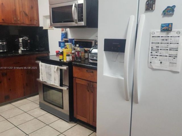 Home for sale at 127 NW 14th St - photo 6101234