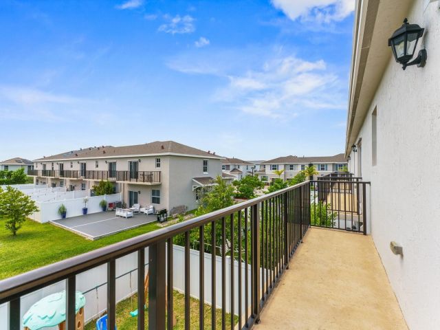 Home for sale at 1676 SE 8th Ave - photo 6127841