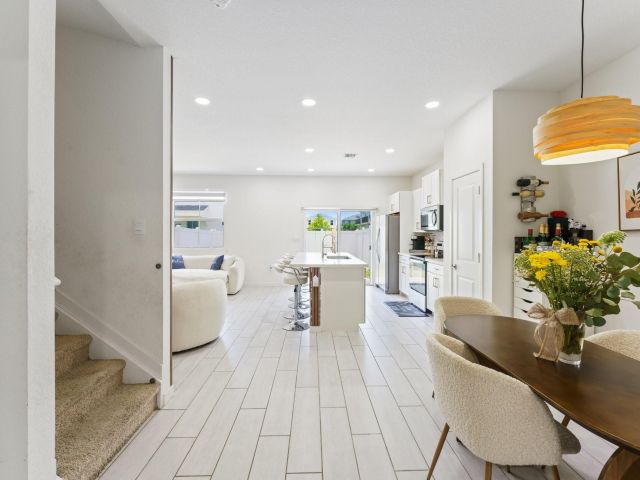 Home for sale at 1676 SE 8th Ave - photo 6127855