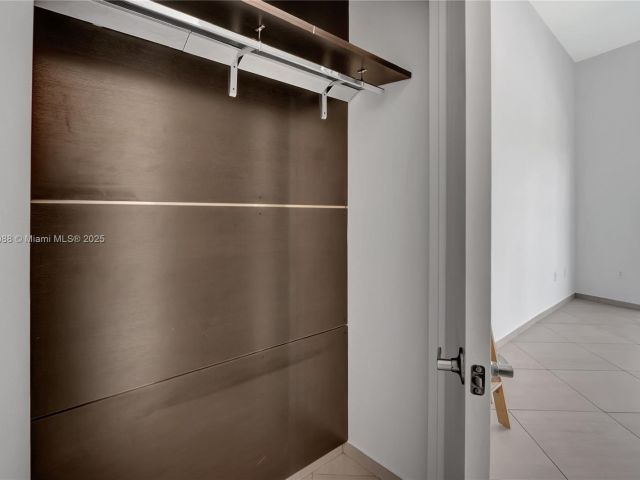 Apartment for sale  Unit #507 - photo 6086605