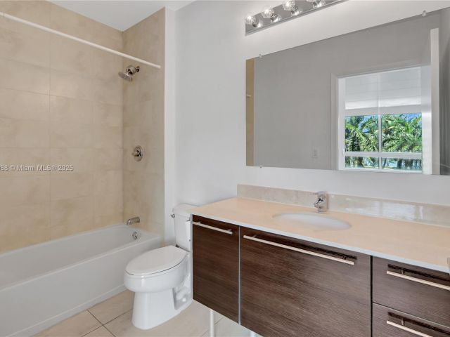 Apartment for sale  Unit #507 - photo 6086608