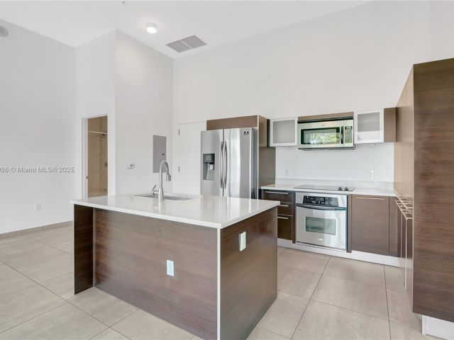 Apartment for sale  Unit #507 - photo 6086613
