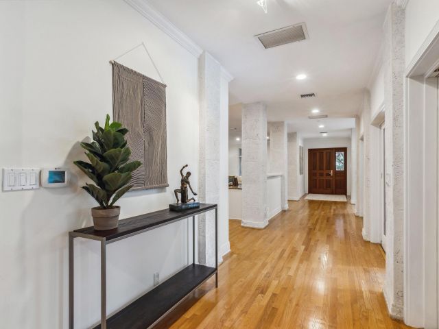 Home for rent at 3301 NE 16th St - photo 6114971