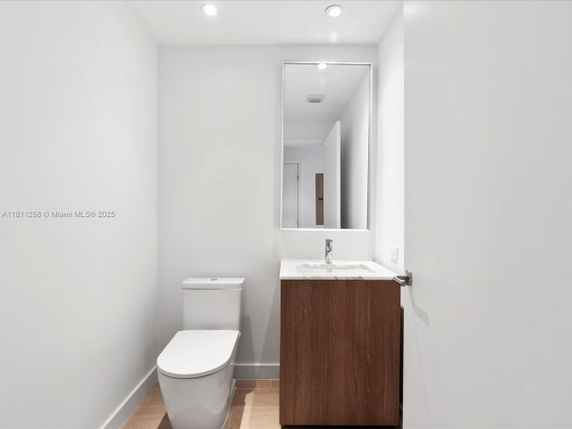 Apartment for sale  Unit #805 - photo 6088256