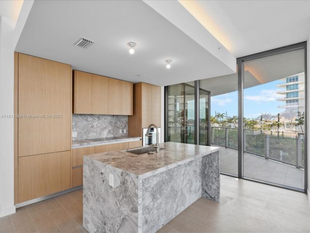 Apartment for sale  Unit #805 - photo 6088262