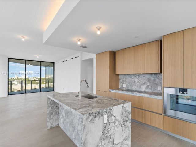 Apartment for sale  Unit #805 - photo 6088264