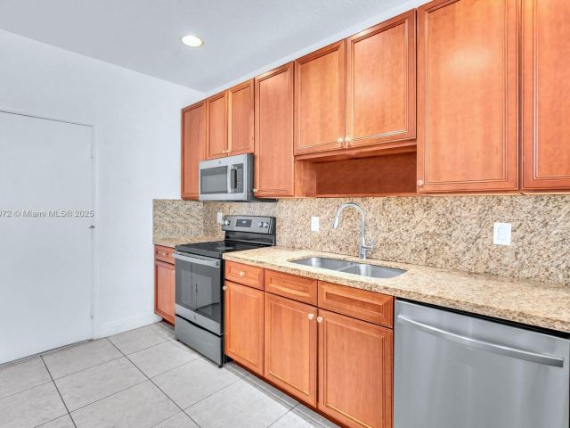 Home for sale at 9741 Darlington Pl - photo 6096566