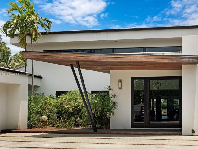 Home for sale at 1601 Diplomat Pkwy - photo 6119541