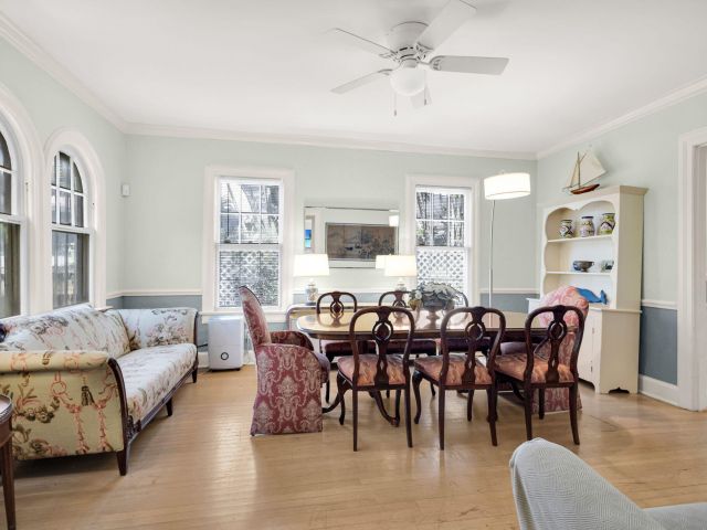 Home for rent at 519 28th Street Main House - photo 6116424