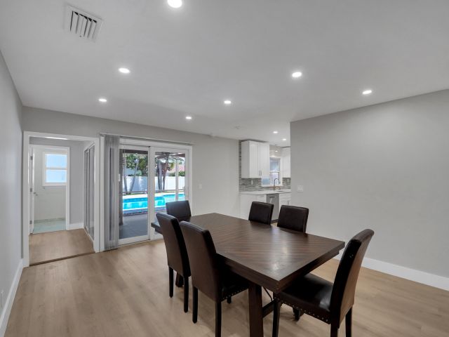 Home for sale at 600 NW 12th Avenue - photo 6089928