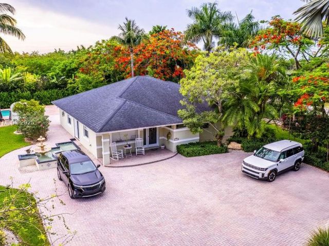 Home for sale at 19700 SW 184th St - photo 6091375