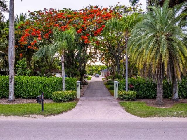 Home for sale at 19700 SW 184th St - photo 6091379