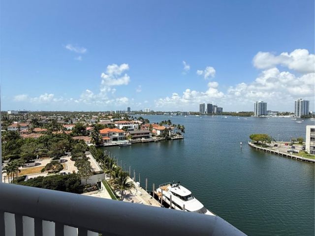 Apartment for sale  Unit #911 - photo 6089438