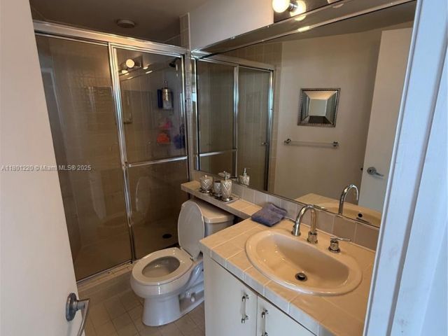 Apartment for sale  Unit #911 - photo 6089440