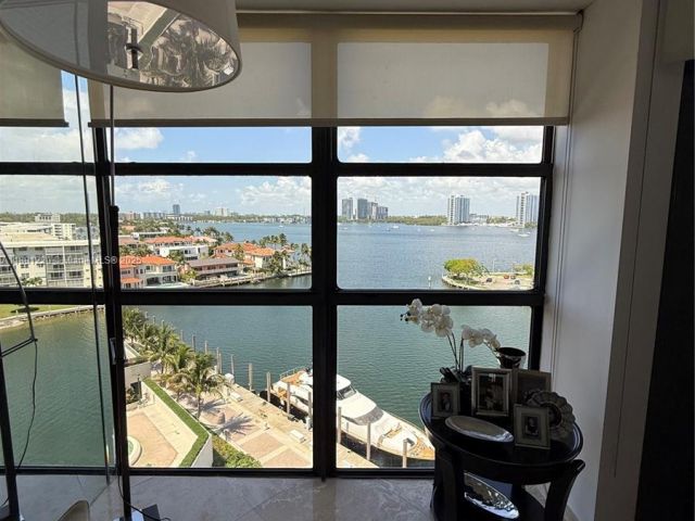 Apartment for sale  Unit #911 - photo 6089441