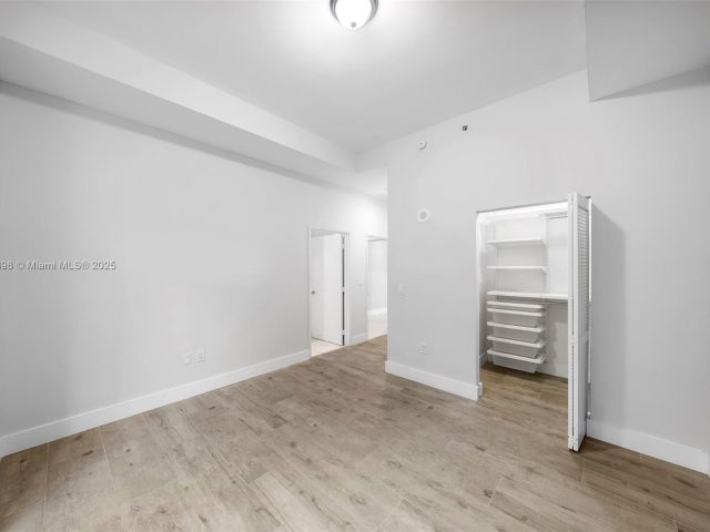 Apartment for sale  Unit #200 - photo 6089161