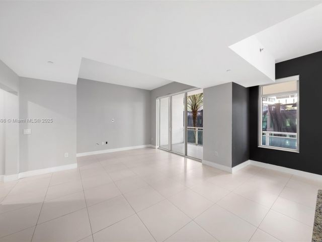 Apartment for sale  Unit #200 - photo 6089173