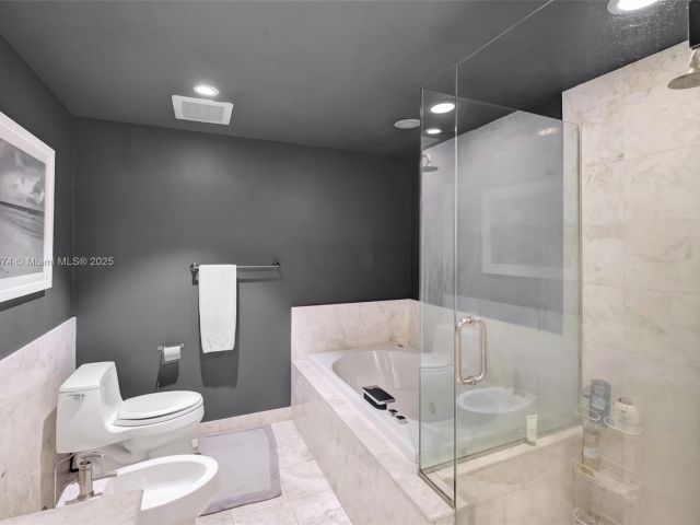 Apartment for sale  Unit #1504 - photo 6089104