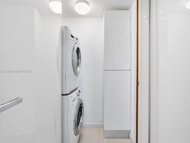 Apartment for sale  Unit #1205 - photo 6090355