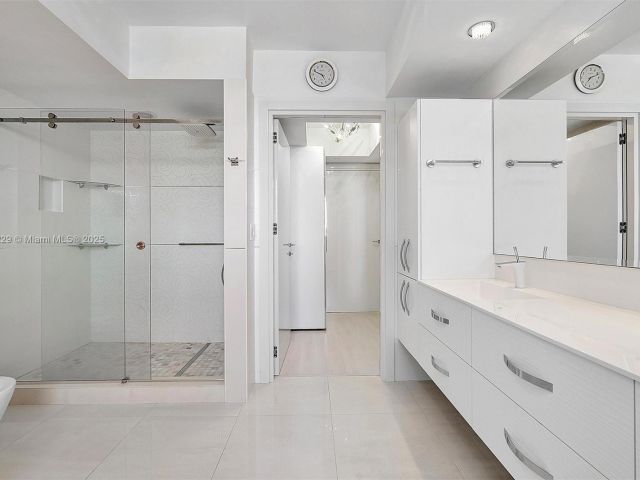 Apartment for sale  Unit #1205 - photo 6090360