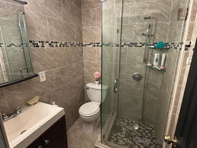 Home for sale at 544 NW 96th St - photo 6090749