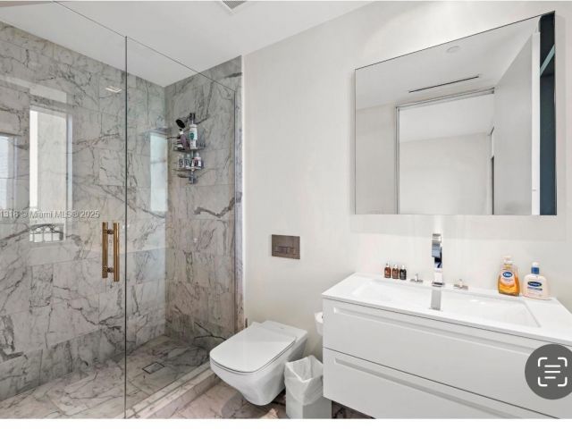 Apartment for sale  Unit #7055 - photo 6092227