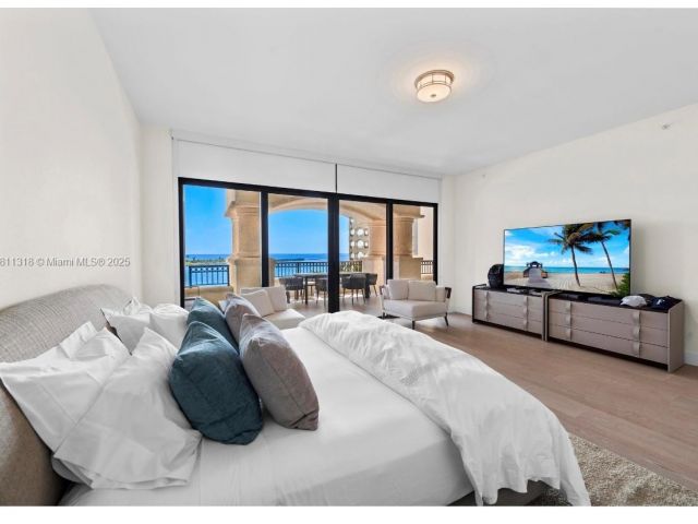 Apartment for sale  Unit #7055 - photo 6092229