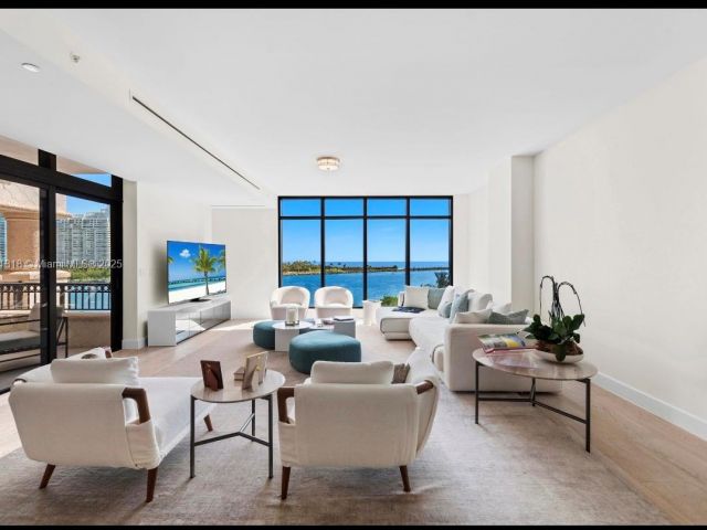 Apartment for sale  Unit #7055 - photo 6092237