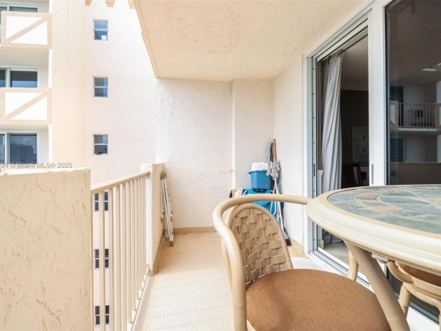 Apartment for sale  Unit #18G - photo 6093407