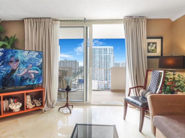 Apartment for sale  Unit #18G - photo 6093409