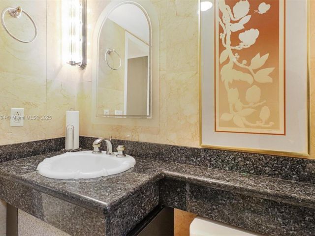 Apartment for sale  Unit #18G - photo 6093411