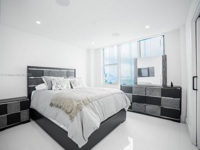 Apartment for sale  Unit #14K - photo 6093560