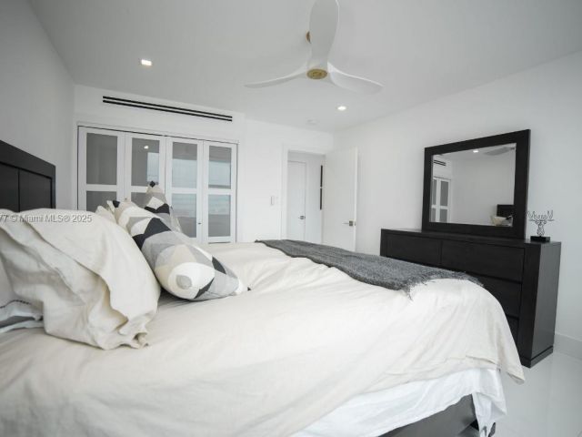 Apartment for sale  Unit #14K - photo 6093570
