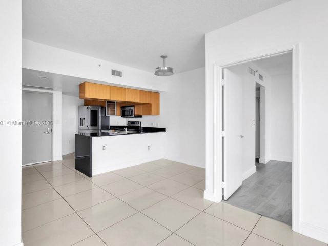 Apartment for sale  Unit #4801 - photo 6092472