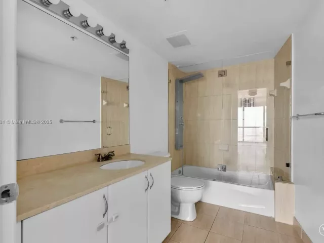 Apartment for sale  Unit #4801 - photo 6092462