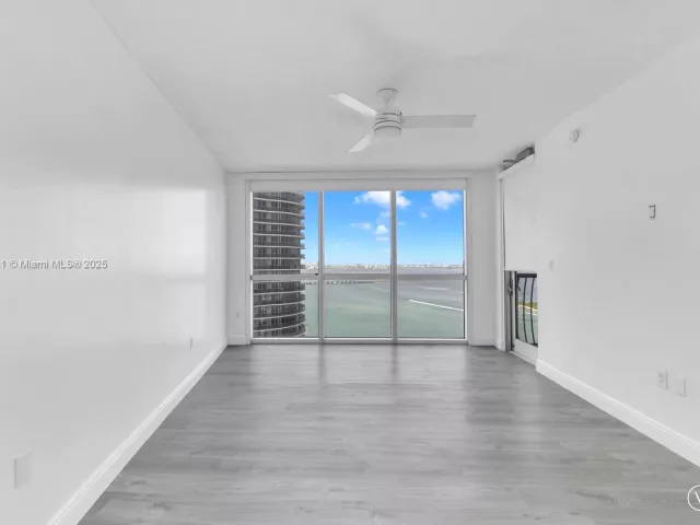 Apartment for sale  Unit #4801 - photo 6092466