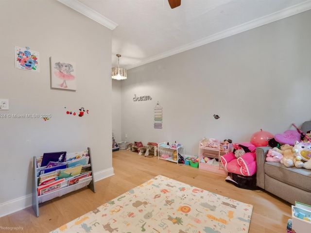 Home for sale at 1433 Santa Cruz Ave - photo 6134099