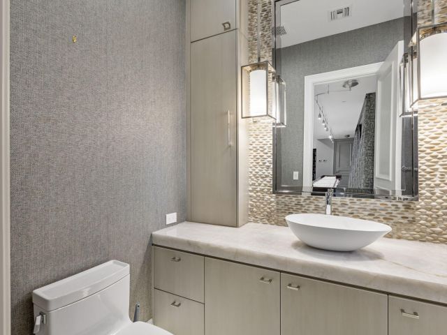 Home for sale at 526 N Ocean Boulevard - photo 6094539