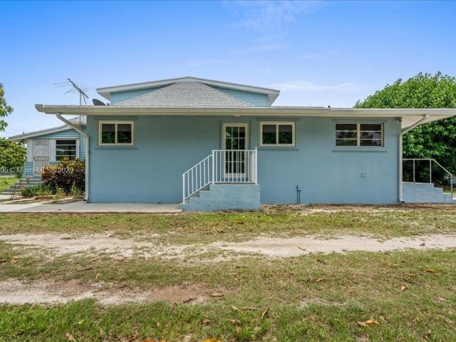 Home for sale at 27000 SW 187th Ave - photo 6164273