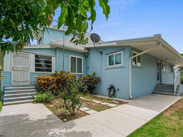 Home for sale at 27000 SW 187th Ave - photo 6164274